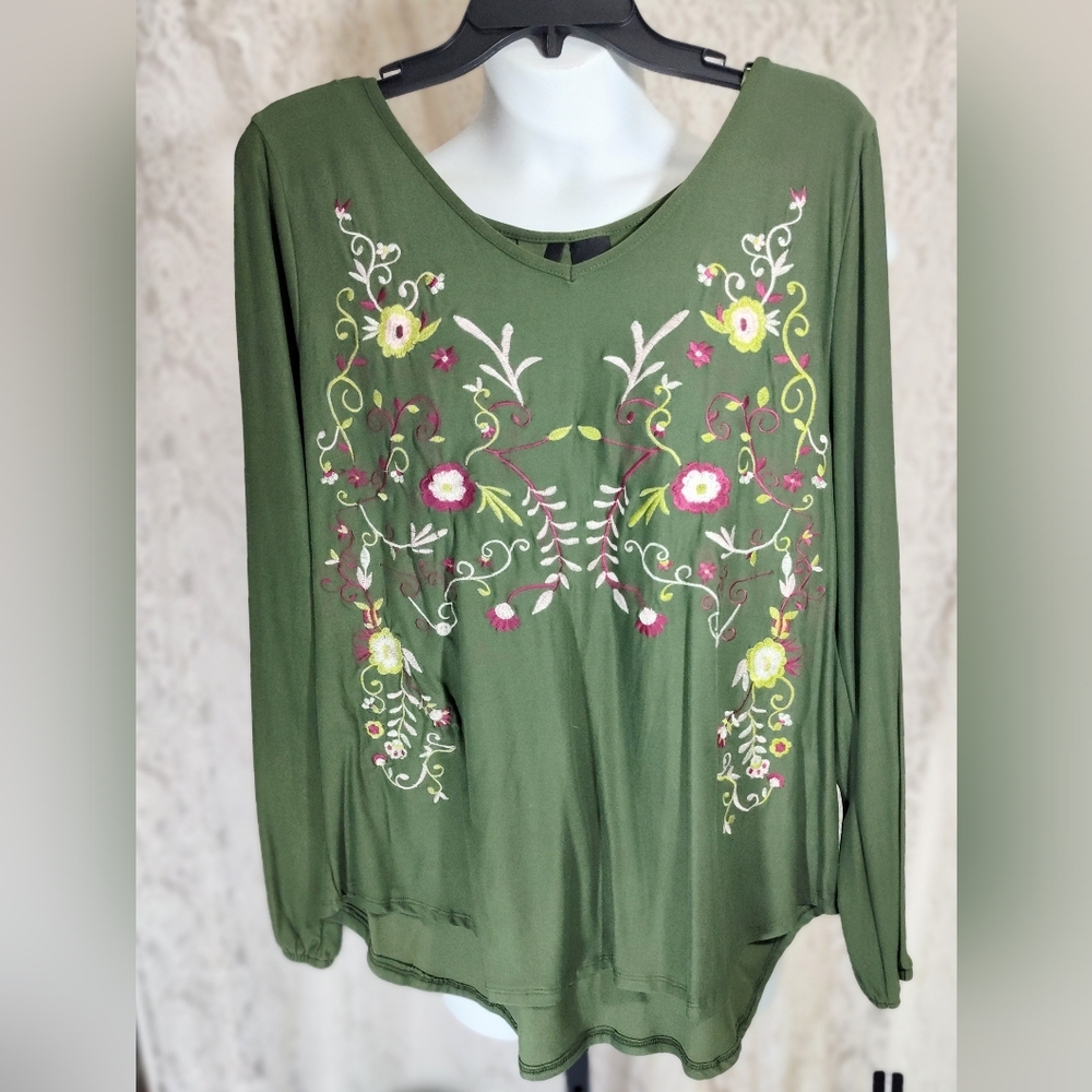 New Directions Olive Green Blouse with Floral Embroidery Sz PXL